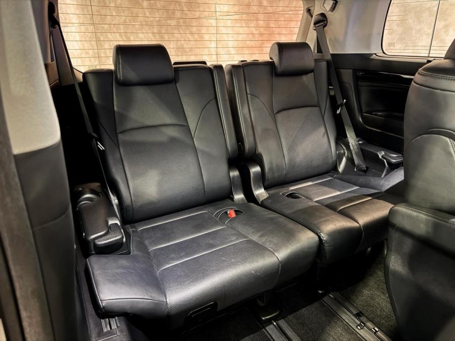 Alphard 2.5 SC Modellista - Image 14